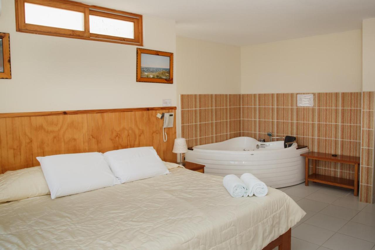 Hotel Emancipador Paracas Kültér fotó