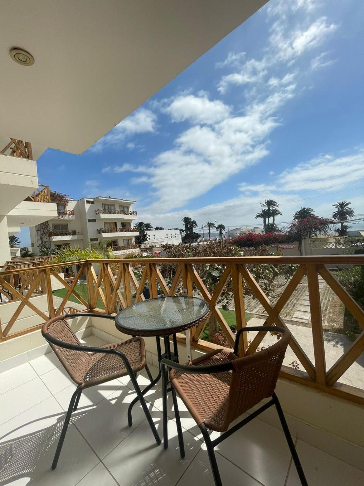 Hotel Emancipador Paracas Kültér fotó